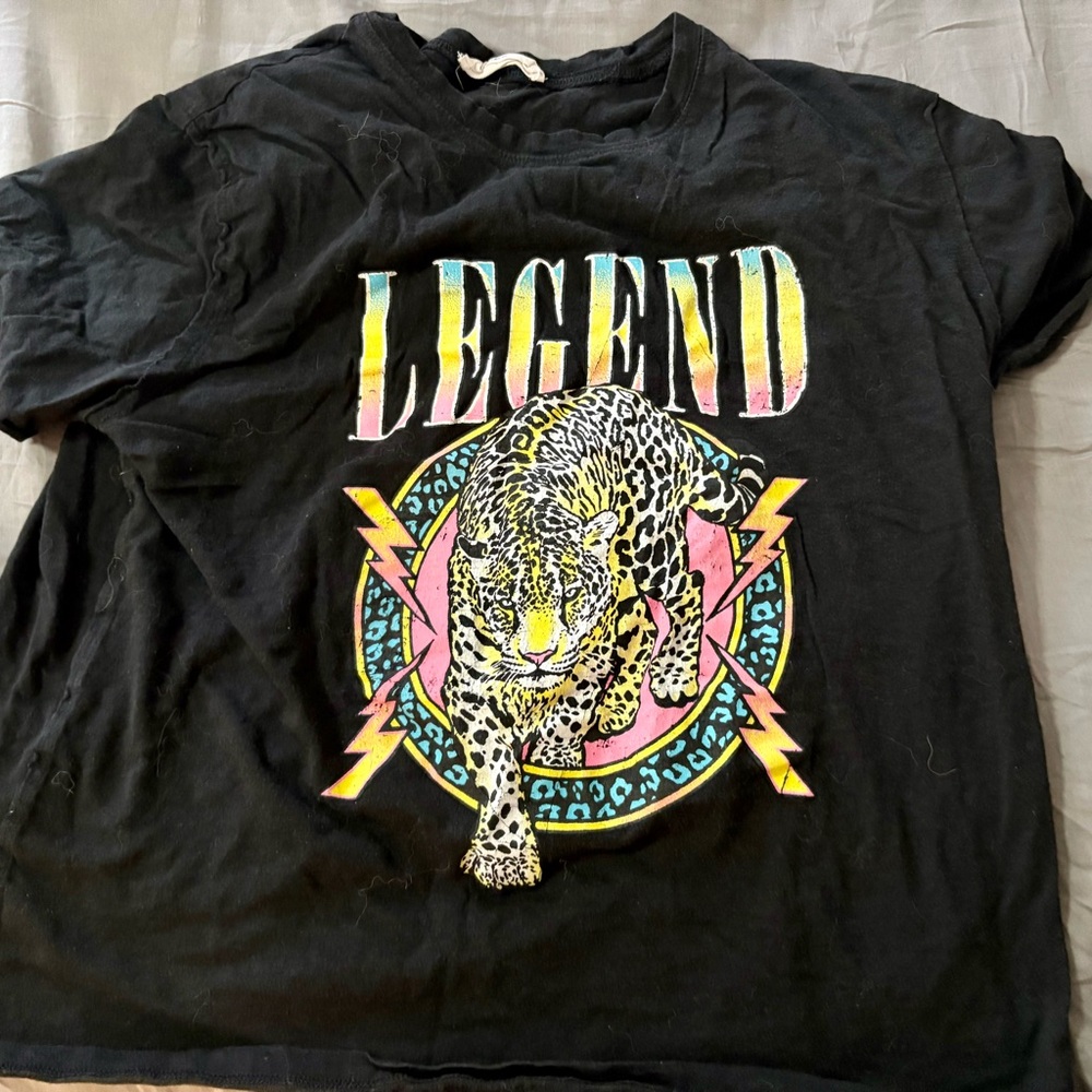 Women’s Graphic Tee